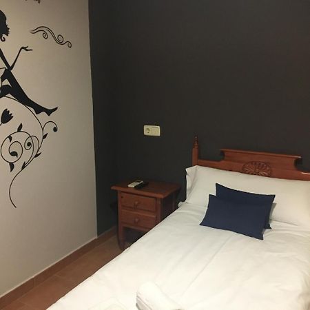 Hostal Imaginatelo Carrascosa del Campo ภายนอก รูปภาพ